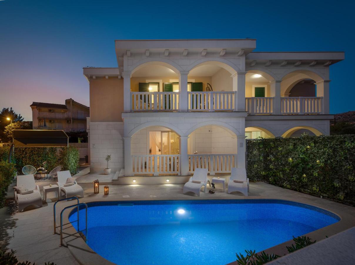 Villa Authentica With Heated Pool Grebaštica Exteriér fotografie